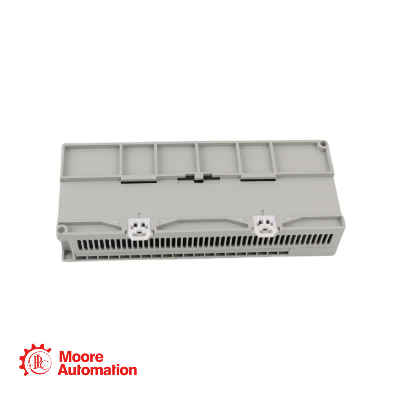 1753-L32BBBM-8A SER. C REV. Um controlador de segurança GuardPLC 1800