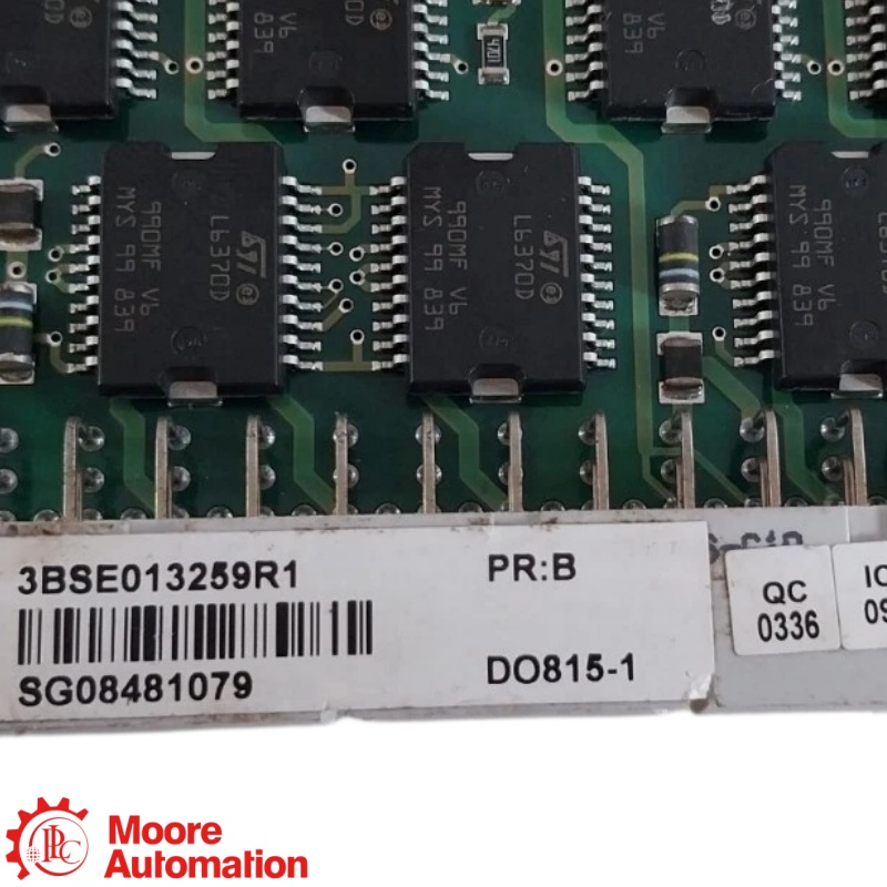 Módulo de saída digital de 8 canais ABB DO815 3BSE013258R1 de 24 V CC